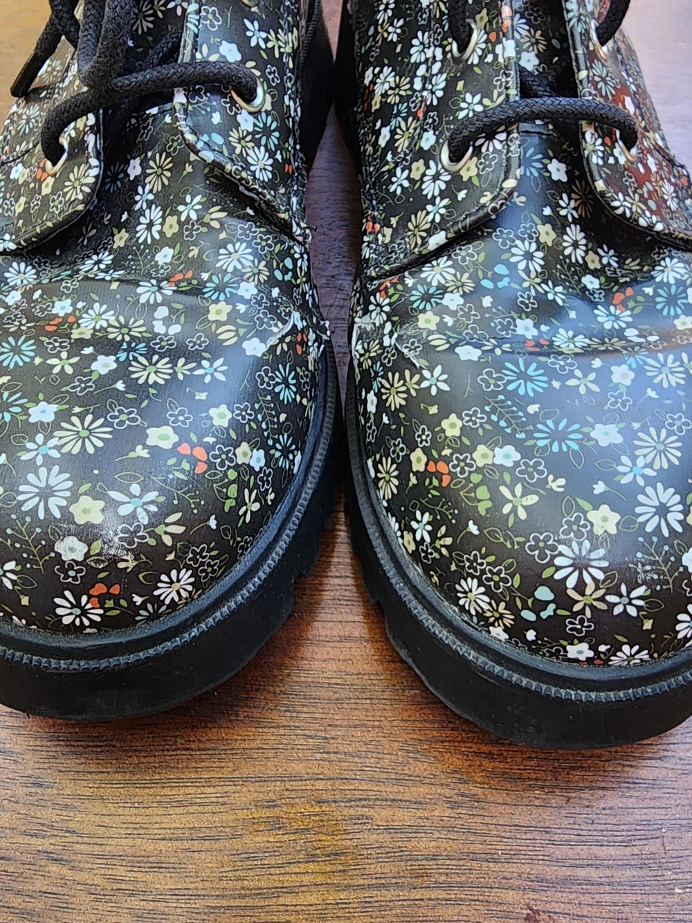 Arizona Jean Co Falcon Black Floral Combat Boots Lug Sole [8] - Picture 3 of 9